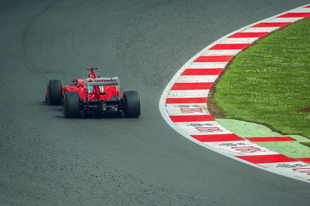 ilustrasi mobil Formula 1